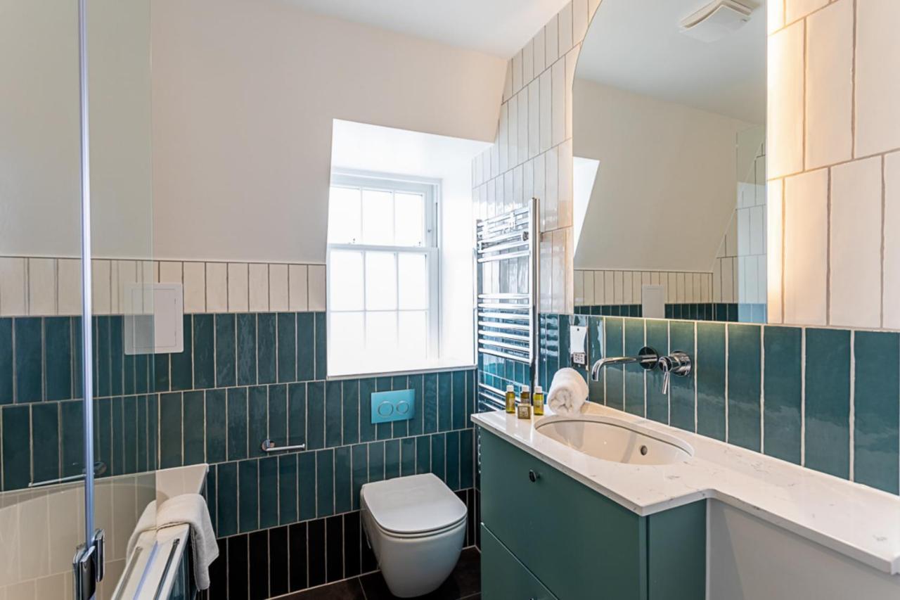 Modern And Stylish Apartment In West Kensington ロンドン エクステリア 写真