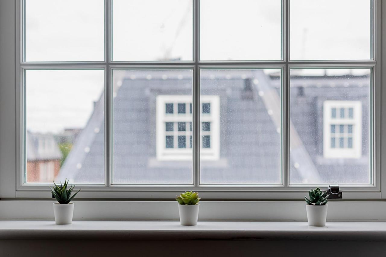 Modern And Stylish Apartment In West Kensington ロンドン エクステリア 写真