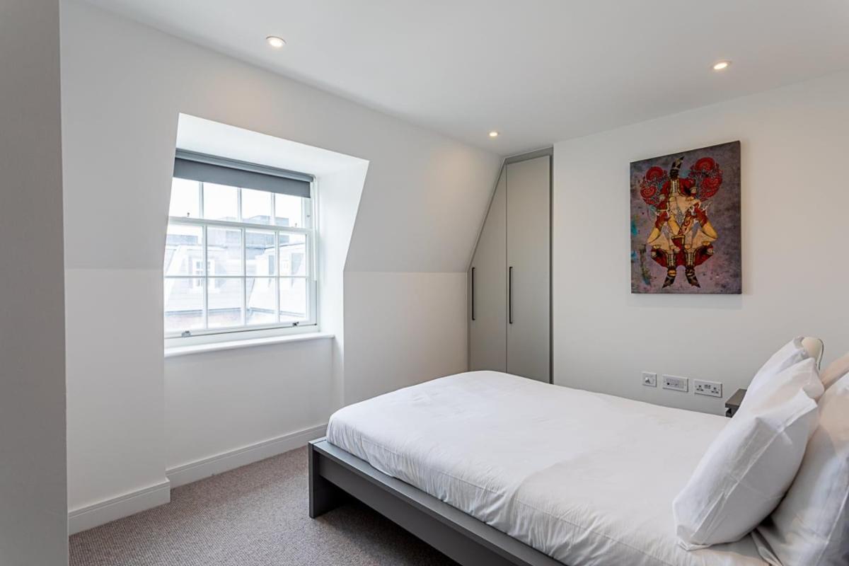 Modern And Stylish Apartment In West Kensington ロンドン エクステリア 写真