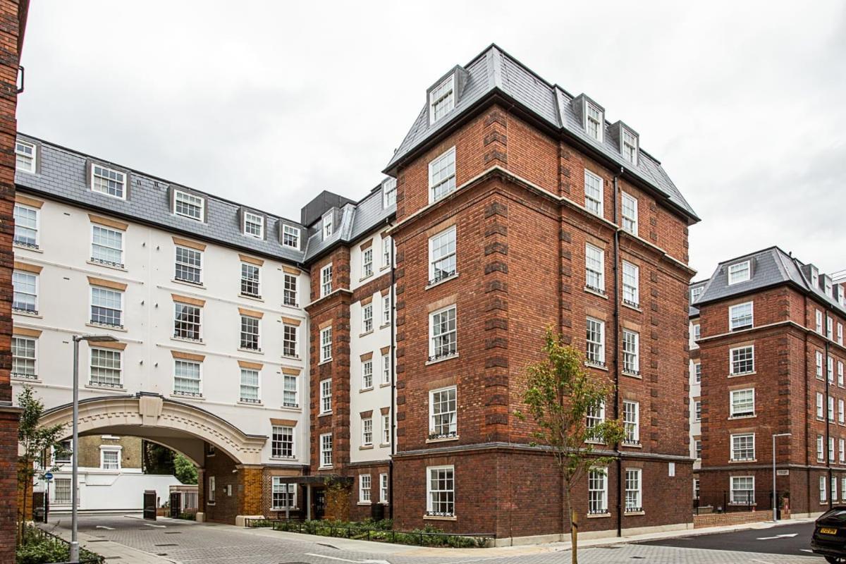 Modern And Stylish Apartment In West Kensington ロンドン エクステリア 写真